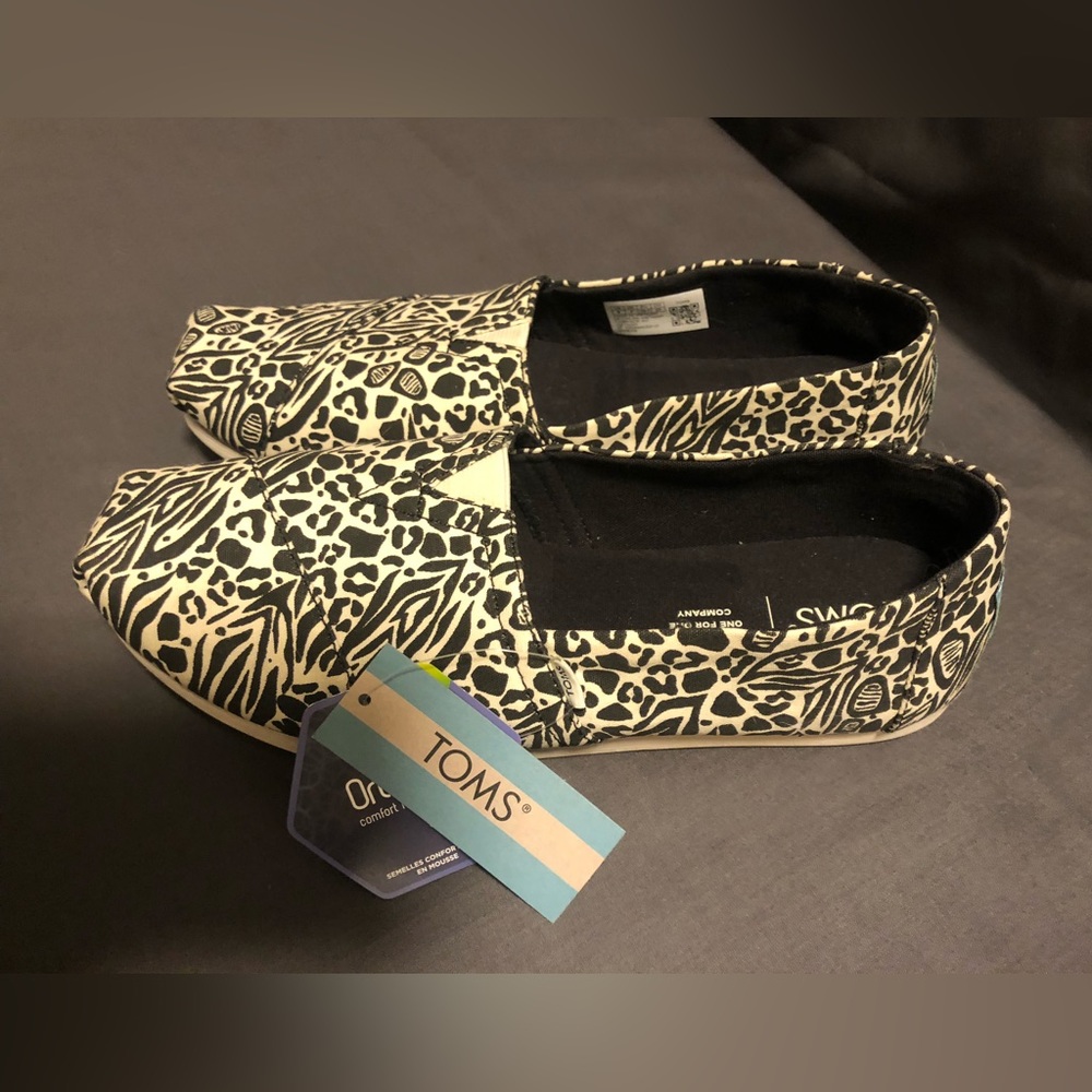 TOM’S ALPARGATA WOMEN’S LOAFERS - Picture 5 of 14
